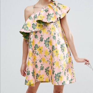 Jaquard ruffle one shoulder floral trapeze dress